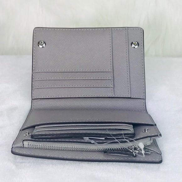 Michael Kors Jet Set Travel MD Card Case Wallet - Picture 6 of 8